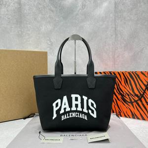 Balenciaga Handbags 600